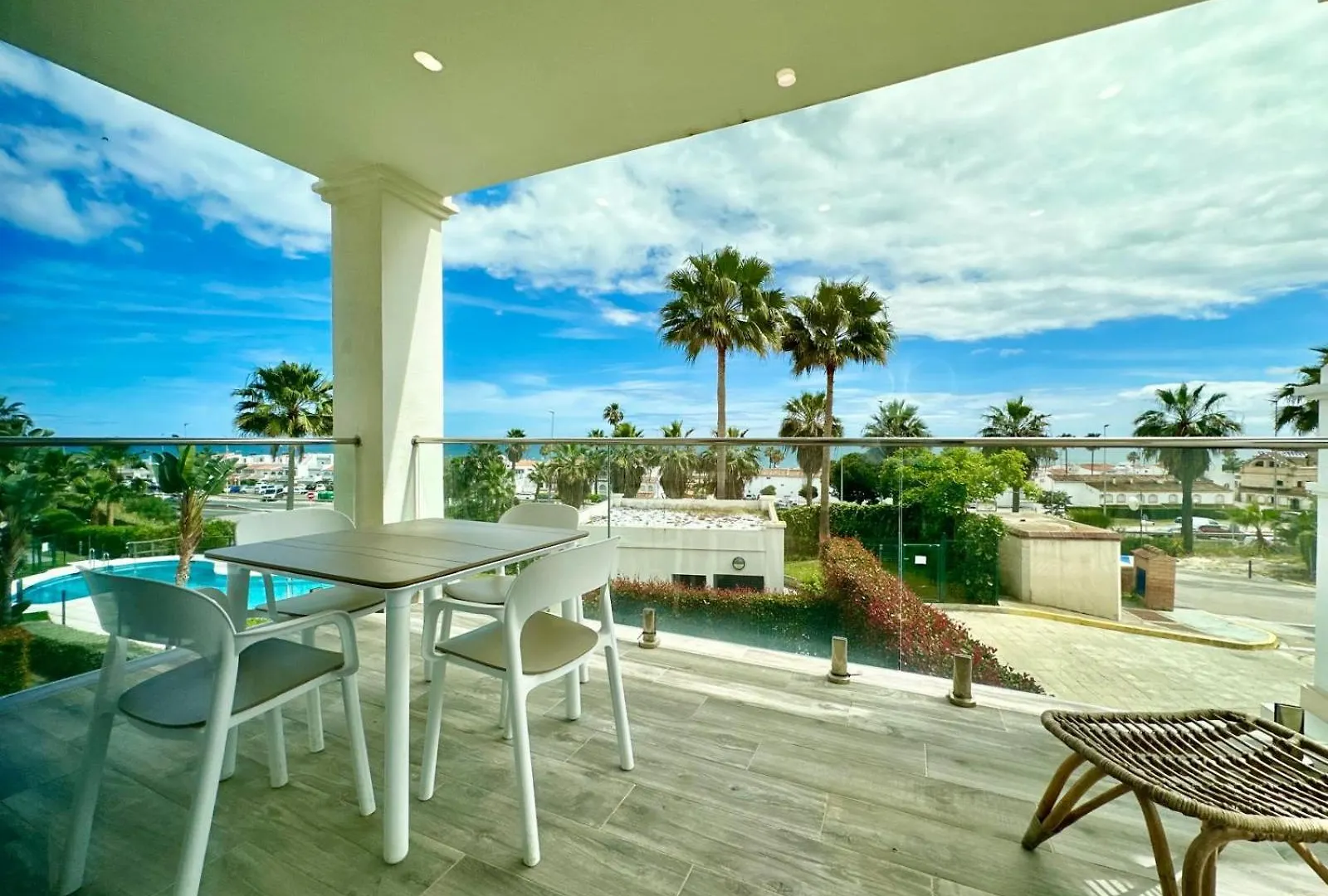 La Paloma Seaview Apartment