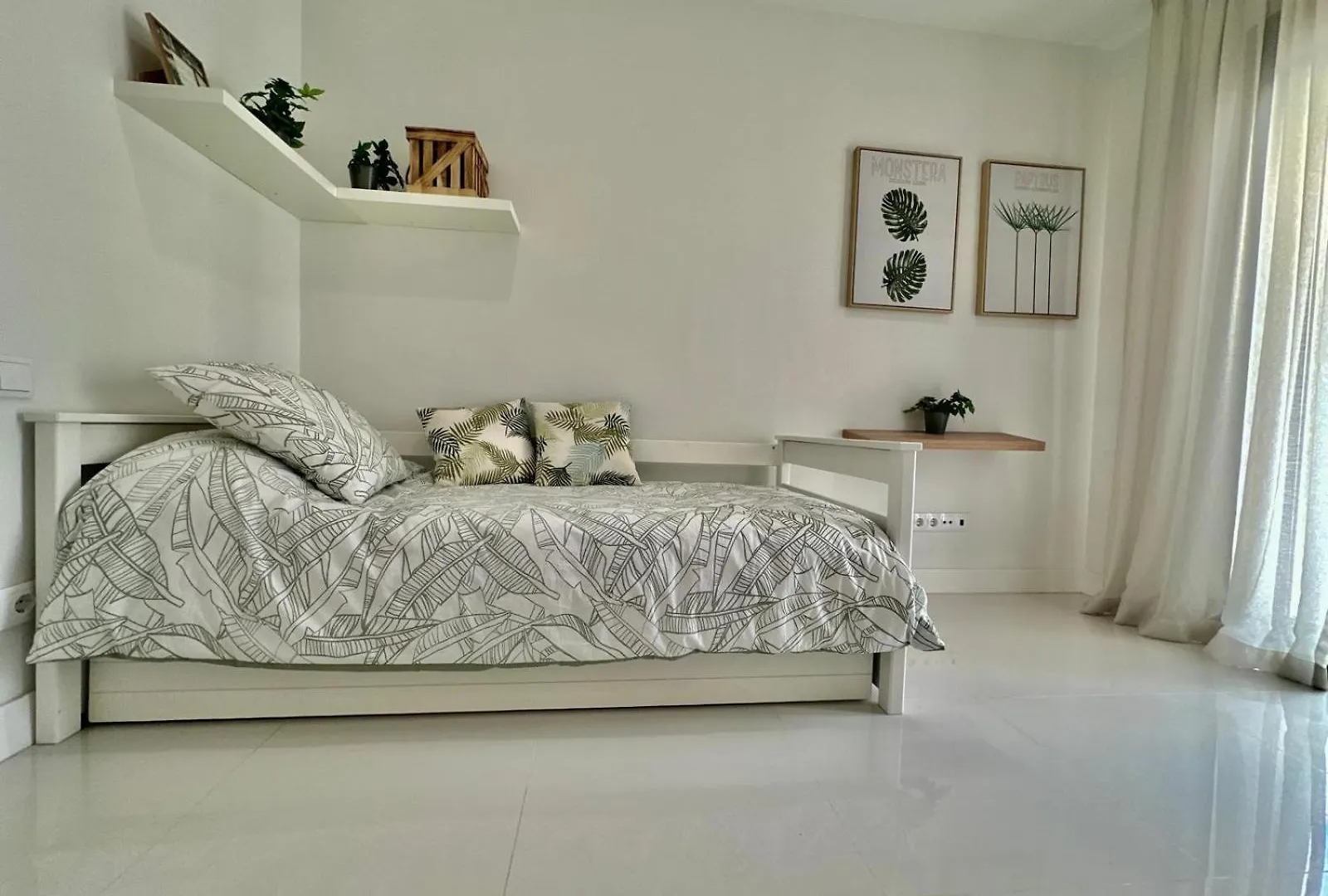 La Paloma Seaview Apartment